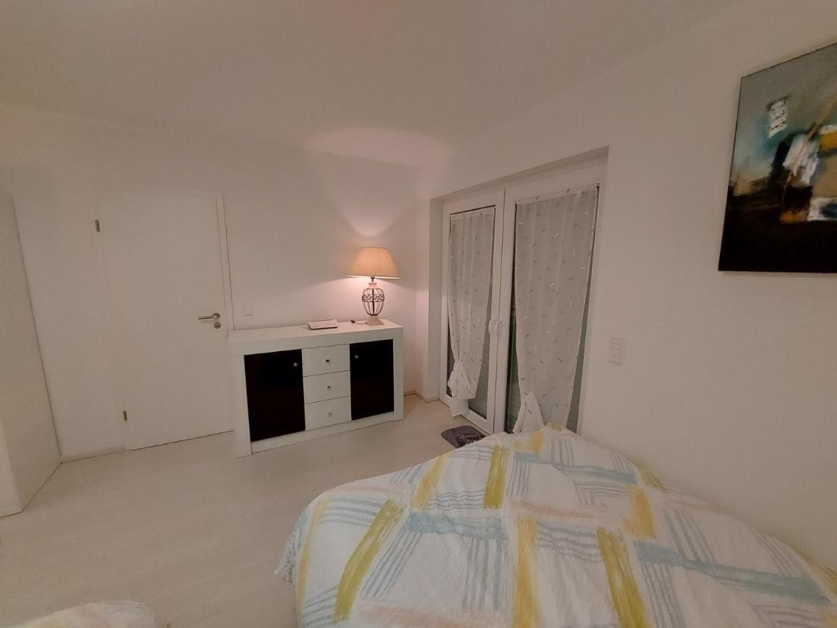 Several Different Rooms, Newly Furnished, In A New House In Vichten 외부 사진